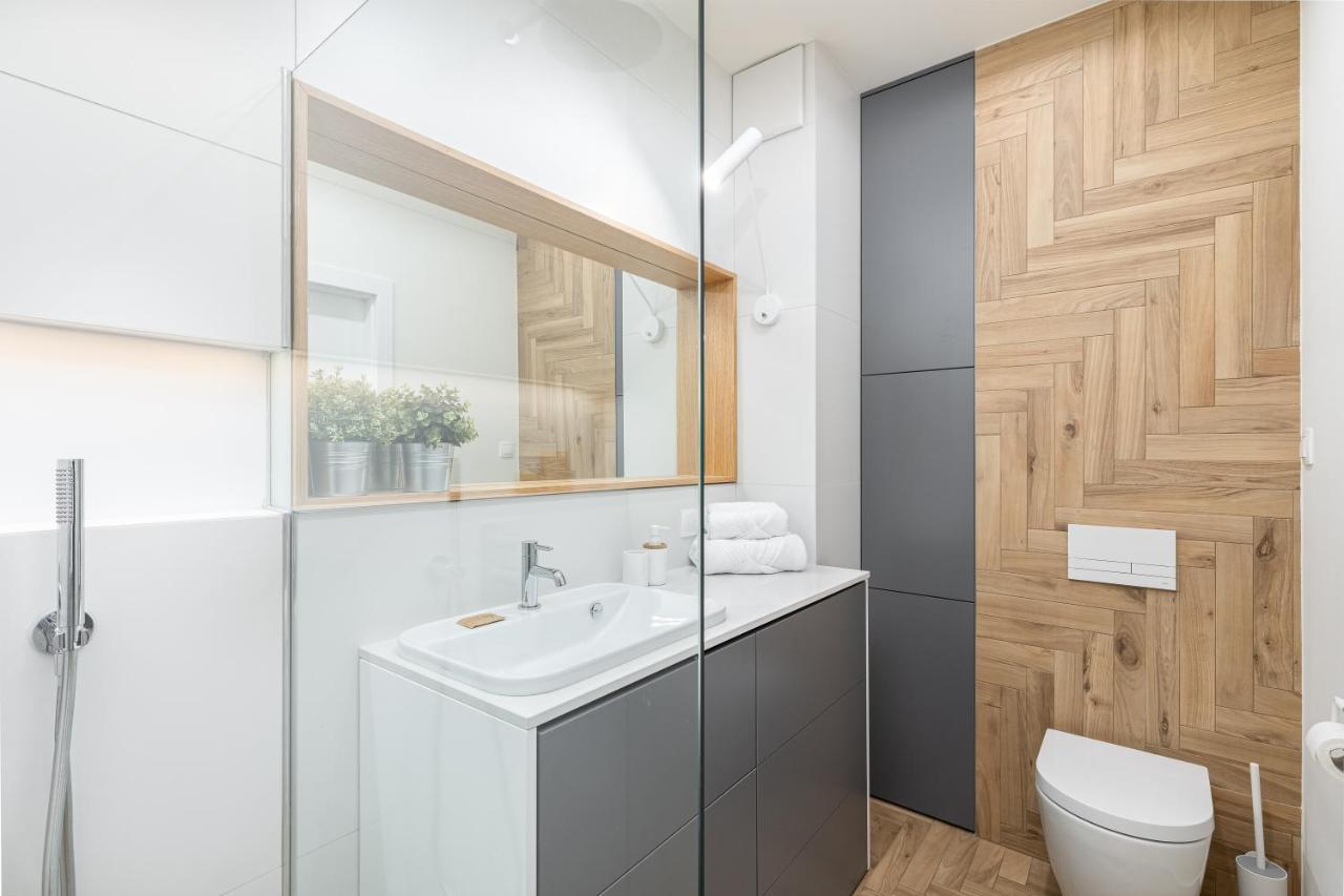 Dots Apartments Rakowicka คราคูฟ ภายนอก รูปภาพ